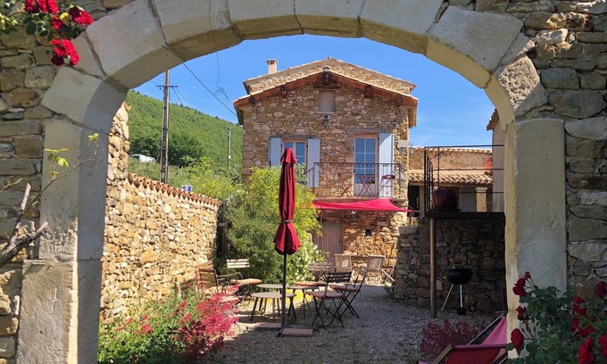 Ongles House | L'Arbre d'Alice - Charming house with swimming pool