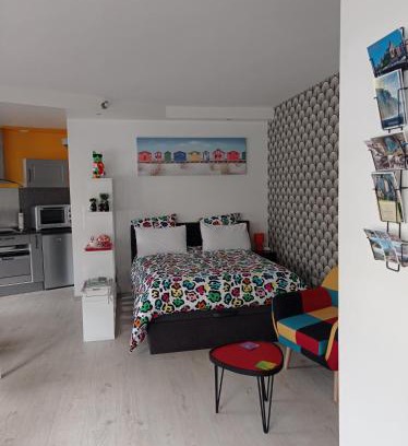 Le Treport Apartment | L'arc-en-ciel