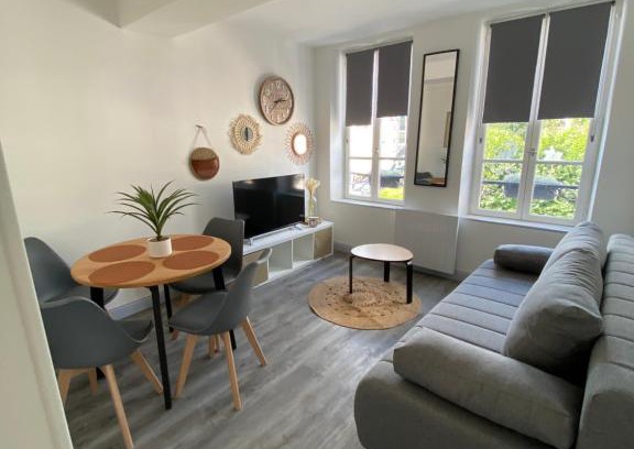 Saint-Quentin Apartment | L'Emile Zola