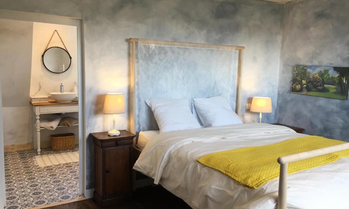 Saint-Vaast-la-Hougue Bed & Breakfast | L'Ermitage