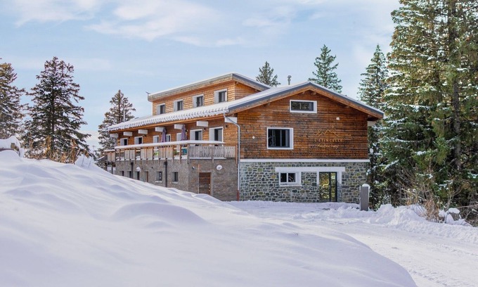 Chamrousse Cottage | L'Etincelle Mountain Lodge - Gîte "Côté Lac" sleeps 14 4 stars