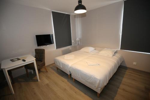 Roubaix Apartment | L'Hotel De France