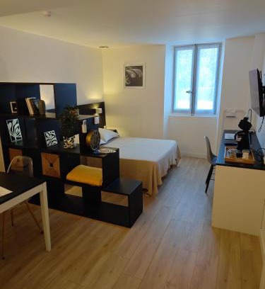 Secteur 2 Apartment | L'Iliade 2