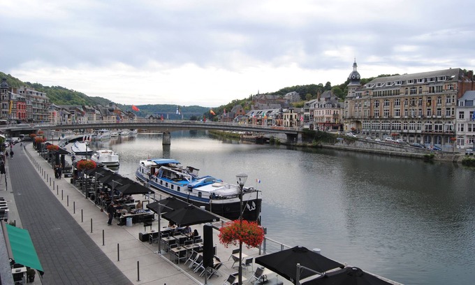 Leffe House | L'Inattendu sur la Croisette Dinant Centre