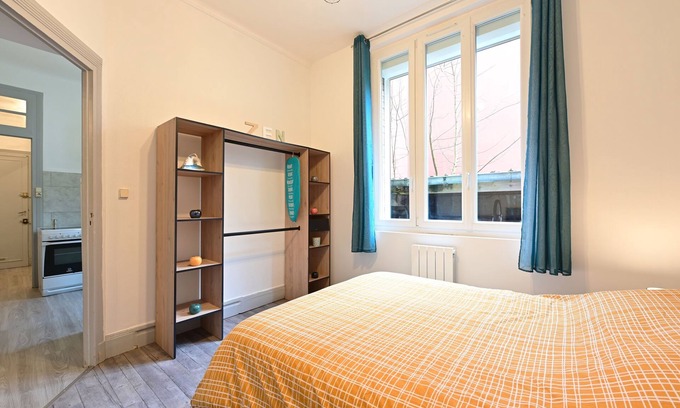Charleville-Mezieres Apartment | L'Instant Présent - Appt pour 4