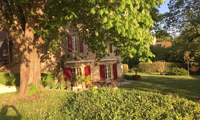 Bezenac House | L'Olmède (max 14 persons) Ideal for family holidays or among friends!