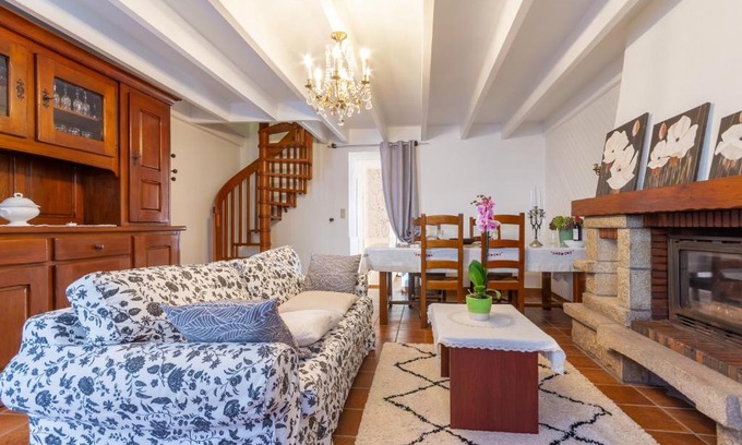 Limerzel House | L'Orchidée