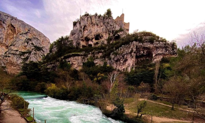 Fontaine-de-Vaucluse House | L'Oustau de Laëtitia Welcome Animals