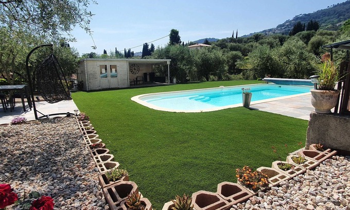 Grasse House | La Bastide Centifolia - Roses of Provence