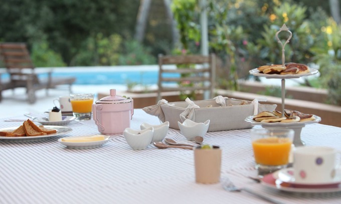 Saint-Marc-Jaumegarde Bed & Breakfast | La Bastide De L'aube Chambre d hôtes