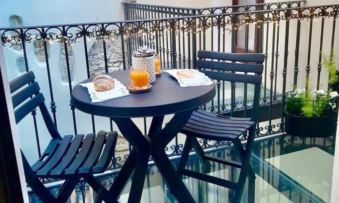 Marina District Villa | La Bella Vita