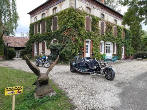 Saint-Bonnet-en-Bresse Bed & Breakfast | LA BELLE D'ANTAN