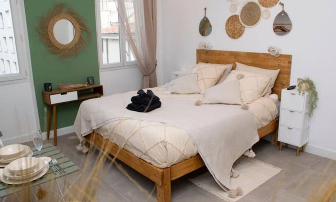 Hotel-de-Ville Apartment | La Bohème au Vieux-port