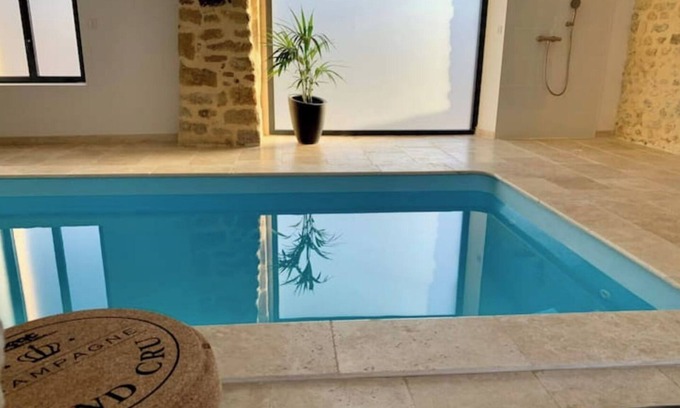 Baslieux-les-Fismes House | La Bulle, High Standing House