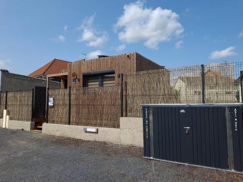 Pithon Apartment | La Cabane de Camille