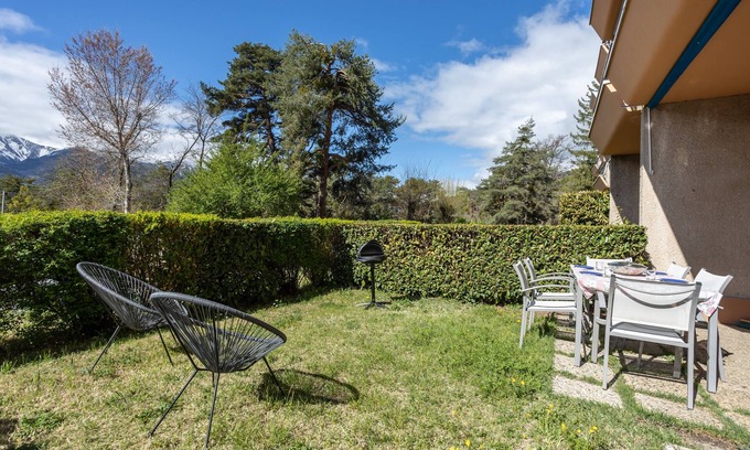 Embrun Apartment | La Caravelle - Appartement avec jardin