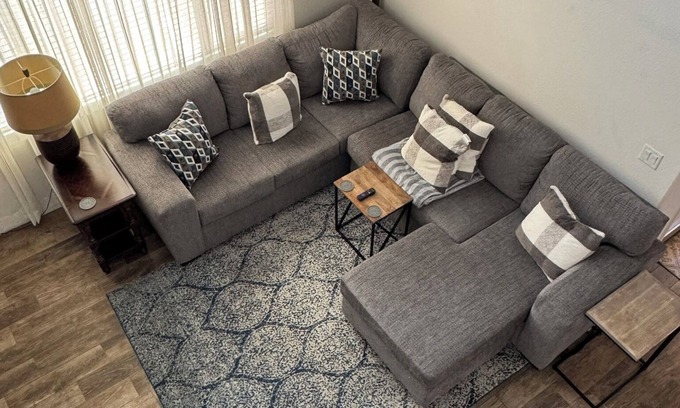 Presidio De Cancion House | La Casa Amarilla, furnished rental