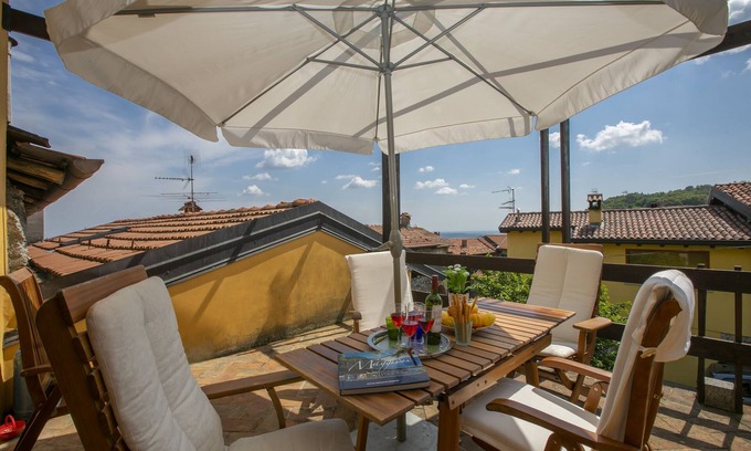 Nebbiuno House | La Casa nel Borgo Lake View, Nebbiuno, Italy