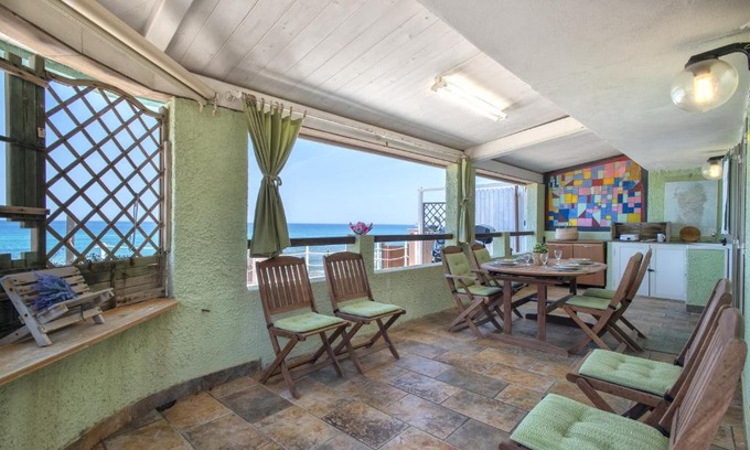 Lu Bagnu House | La Casa nel mare a Castelsardo