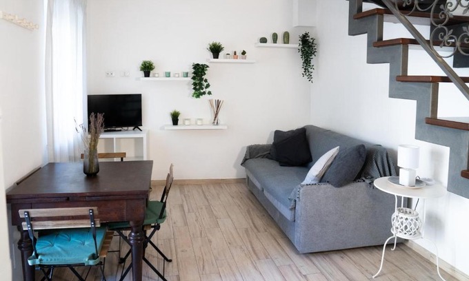 Lake Bracciano House | La Casa Nel Vicolo