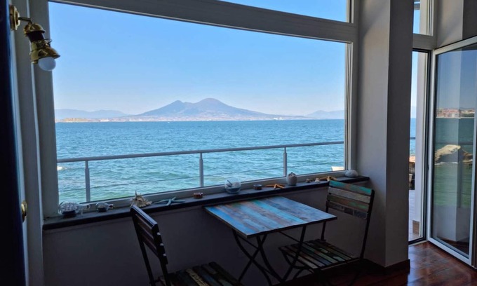 Posillipo House | LA CASA SULL ACQUA