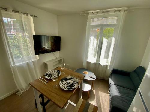 Darnetal Apartment | La cascade de Waddington - 401