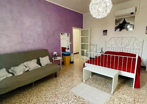 Livorno Apartment | 'La Casina Di Clara' - Livorno free parking!'