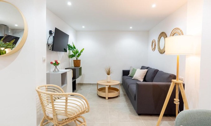 Perchel Sur Apartment | La Casita del Mercado