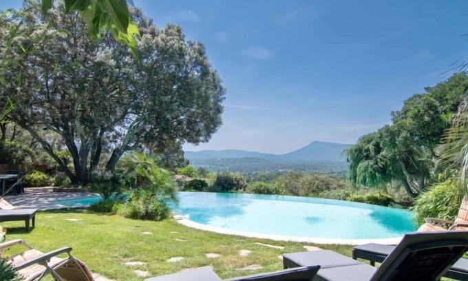 Gareoult House | La Colline by Interhome