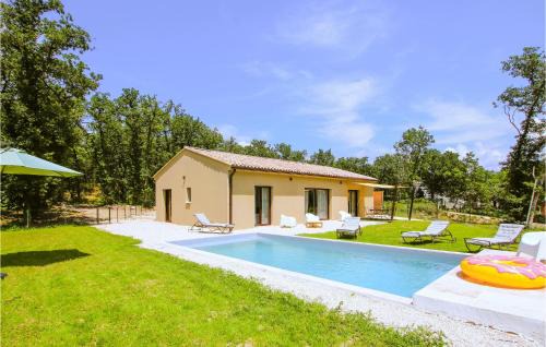 Grignan House | La Comtesse