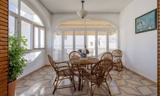 Pozzo Faceto House | La Corte con Vista - with Terrace & Parking