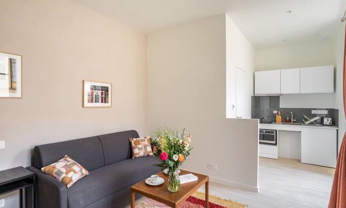 Centre Apartment | La Cour des Carmélites 2 - Studio calme en centre-ville