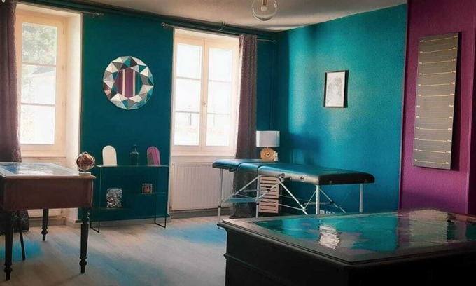 Les Magny Bed & Breakfast | La Curieuse naughty game suite, adult game room