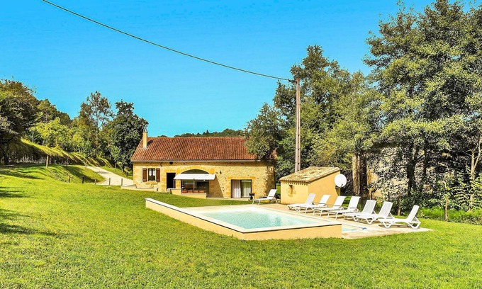 Mazeyrolles House | La Dependance Du Moulin