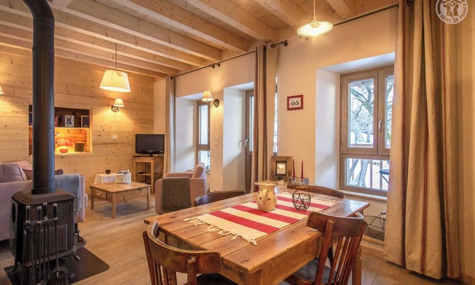 Le Noyer House | LA DRONNA - LE NOYER