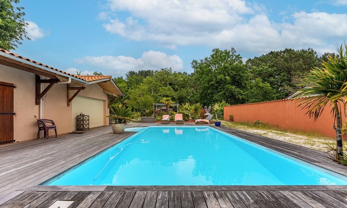 Grayan-Et-L'Hopital House | La Farniente – Green House with Saltwater Pool, Close to the Médoc Beaches