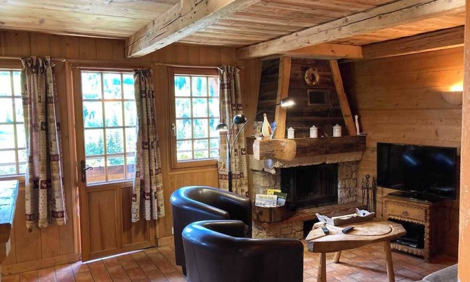 Notre-Dame-de-Bellecombe House | LA FERME DES FAVRAYS