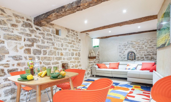 Lorgues House | La Forge des Templiers - Maison de ville rénovée