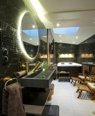 Cambrai Apartment | La Golden Suite