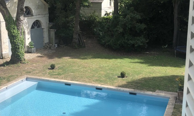 Saint-Cyr-sur-Loire Bed & Breakfast | La Grande Carrée