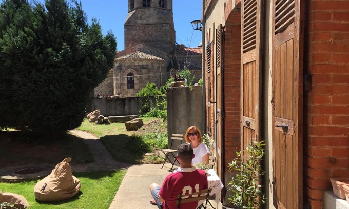 Marcillat-en-Combraille House | La Grenouille Noire