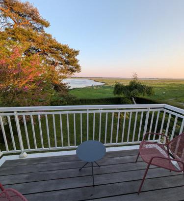 Vains House | La Jeannette