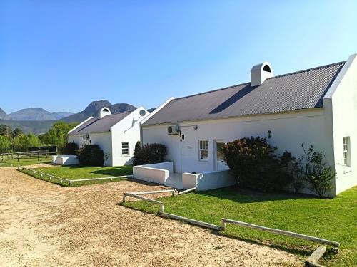 Franschhoek House | La Jolie Dauphine Guest House