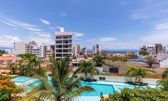 La Puntilla Condo | La Joya 313 Superb 2 BR Condo Close Proximity to Restaurants and Marina