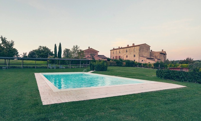 Colle di Val d'Elsa Apartment | La Loggetta, a refuge in the heart of authentic Tuscany