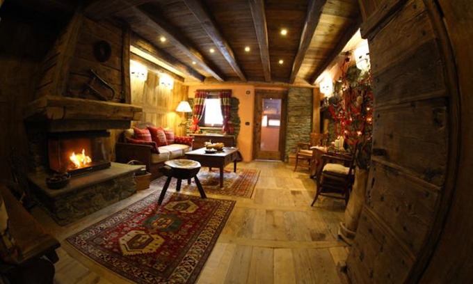 Brusson Bed & Breakfast | La Luge D'Antan Maison d'Hôtes & SPA