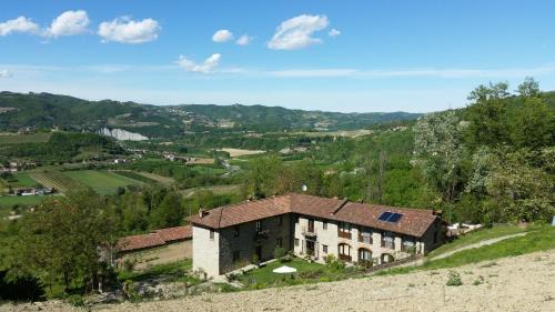 Vesime House | La Luna Buona