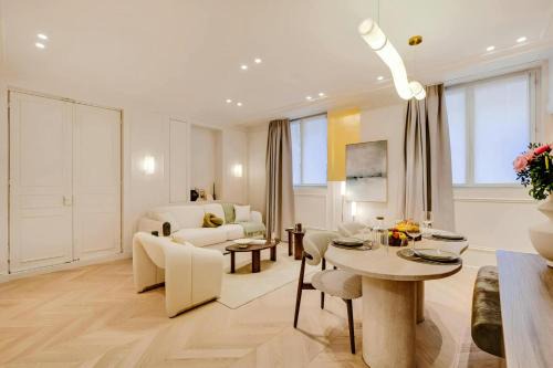 Raiano Apartment | La Luna sta sorgendo