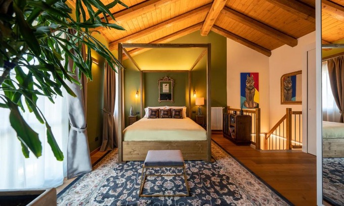 La Morra House | La Lupa La Morra