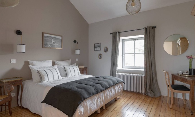 Saint-Germain-au-Mont-d'Or House | La Maison des Monts d’Or bed and breakfast and charming cottages Saint Ge